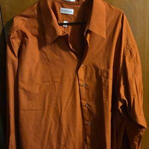 Van Heusen Men's Orange Button-Down Shirt. New Without Tags.. Never Worn.